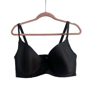 Body Embrace Black Bra Size 40C Underwire Lightly Lined
